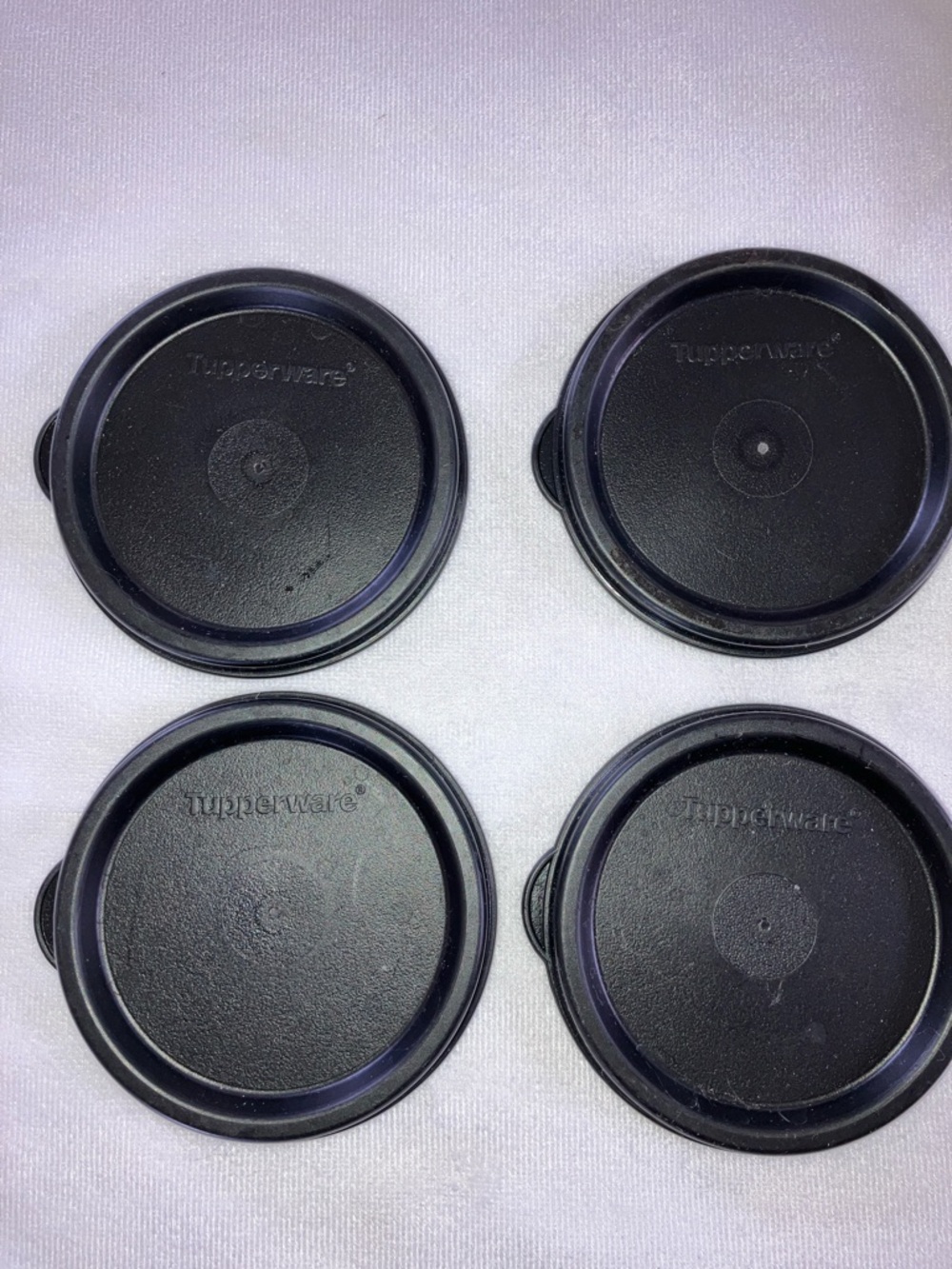 Tupperware Stackable Impressions Tumblers with lids - Picture 3 of 7